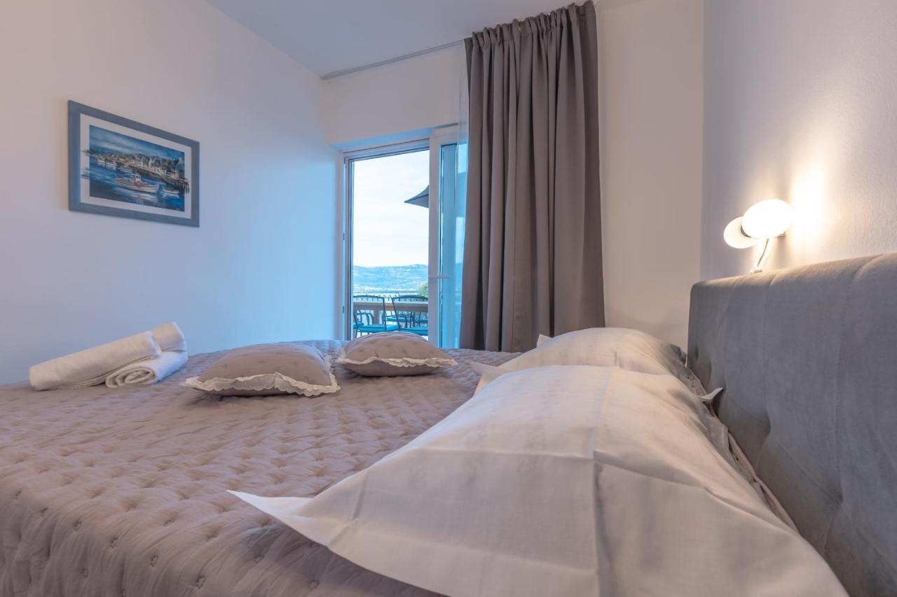 Holiday Home Insulam Mare Трогір Екстер'єр фото