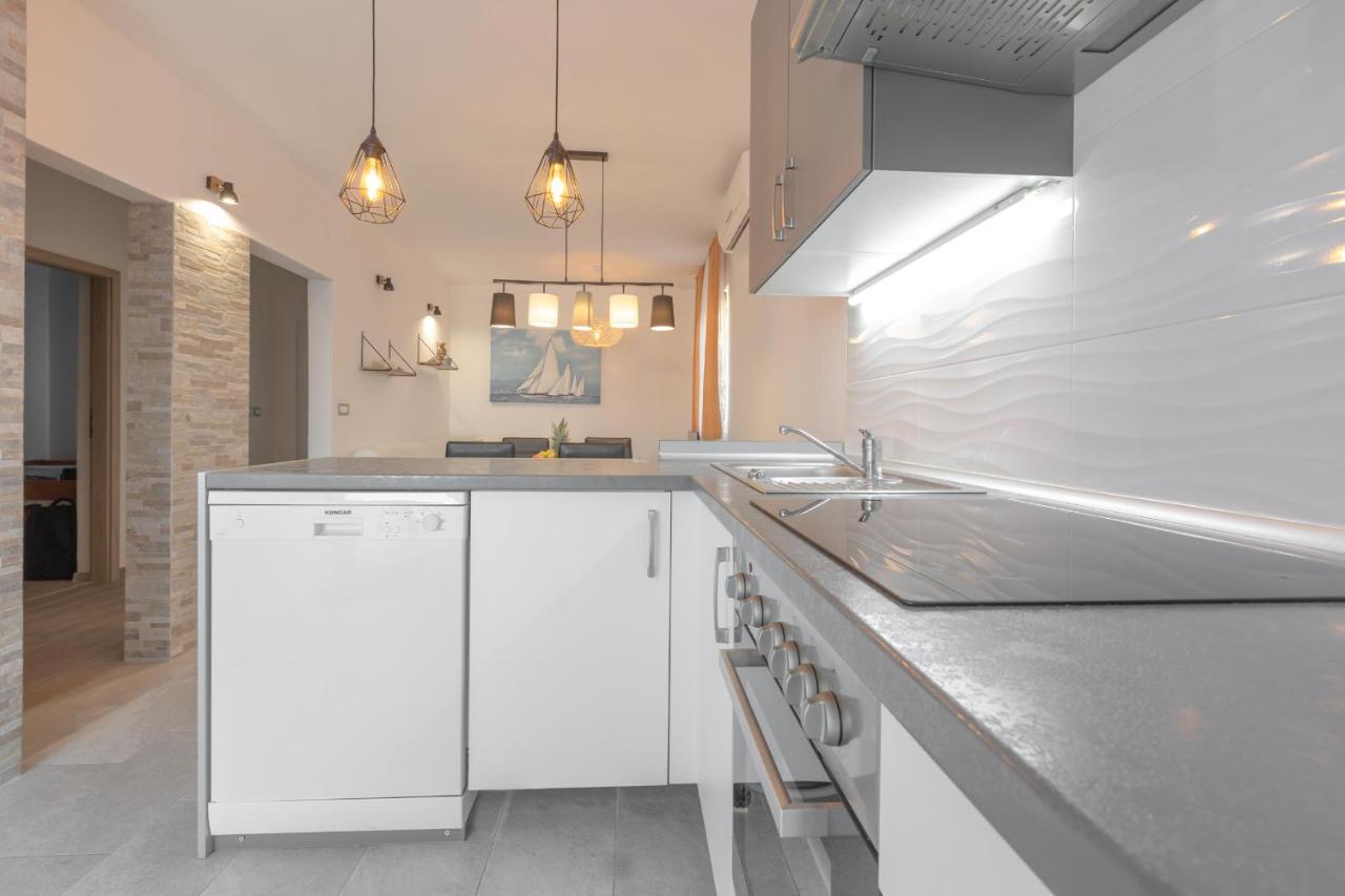 Holiday Home Insulam Mare Трогір Екстер'єр фото