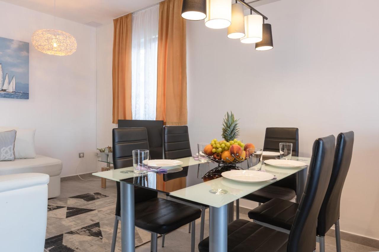 Holiday Home Insulam Mare Трогір Екстер'єр фото